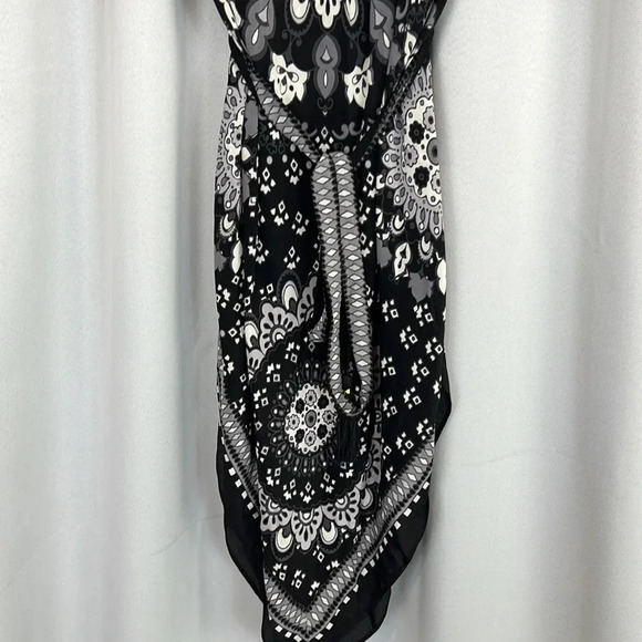 Robert Graham Flutter Sleeve Print Handkerchief Hem Silk  Dress Size Small - Picture 6 of 8